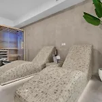 Ante - Private Pool, Wellness & Gym