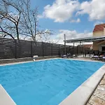 Ante - Private Pool, Wellness & Gym