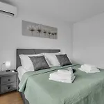 Ante - Private Pool, Wellness & Gym Willa Šestanovac